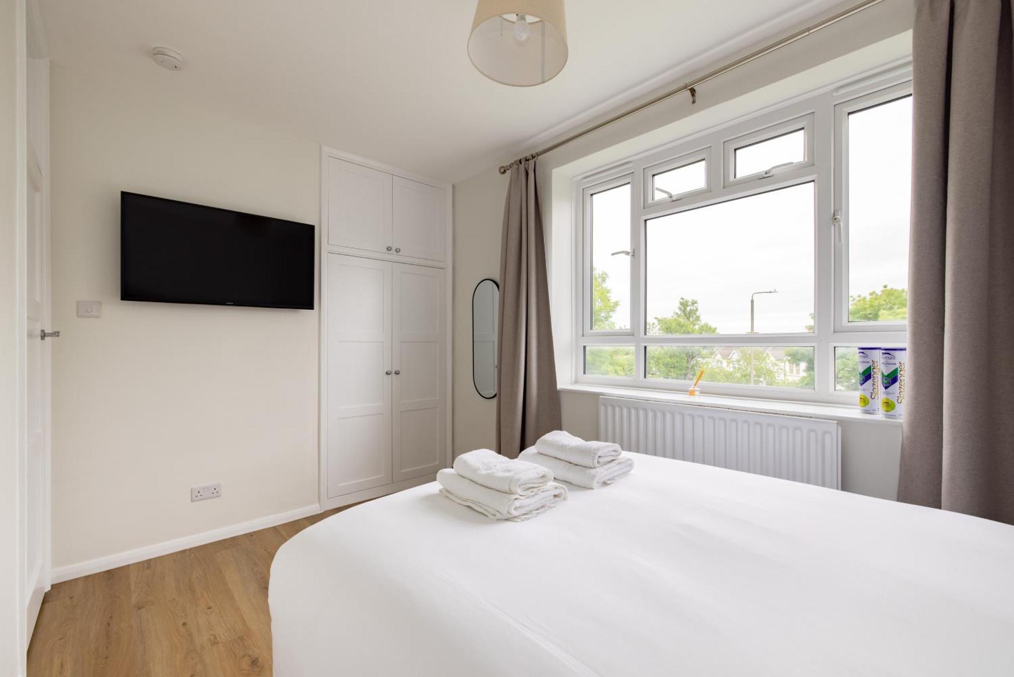 Appartement Penthousestays Wimbledon - Chic 2 Bedroom King Bed With Balcony - 2 Mins From Wimbledon Tennis Club And Museum - Aeltc *
